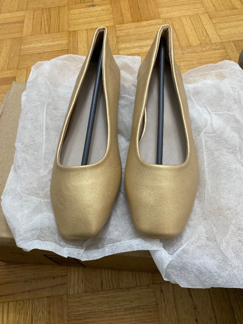 Chic Metallic Gold Square Toe Ballet Flats Size 36 / US 6